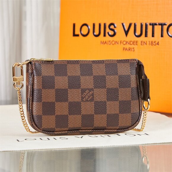 Louis Vuitton Handbags - Sac cuir neuf cuir vieilli Danube collection pharrel williams